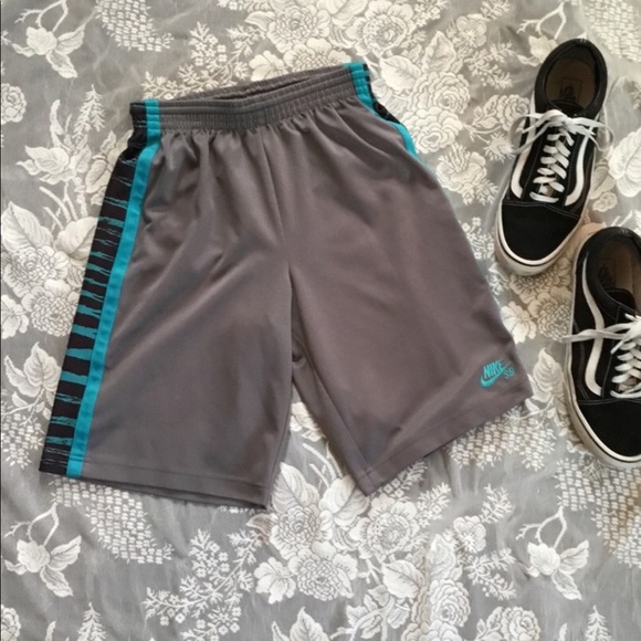 nike shorts price